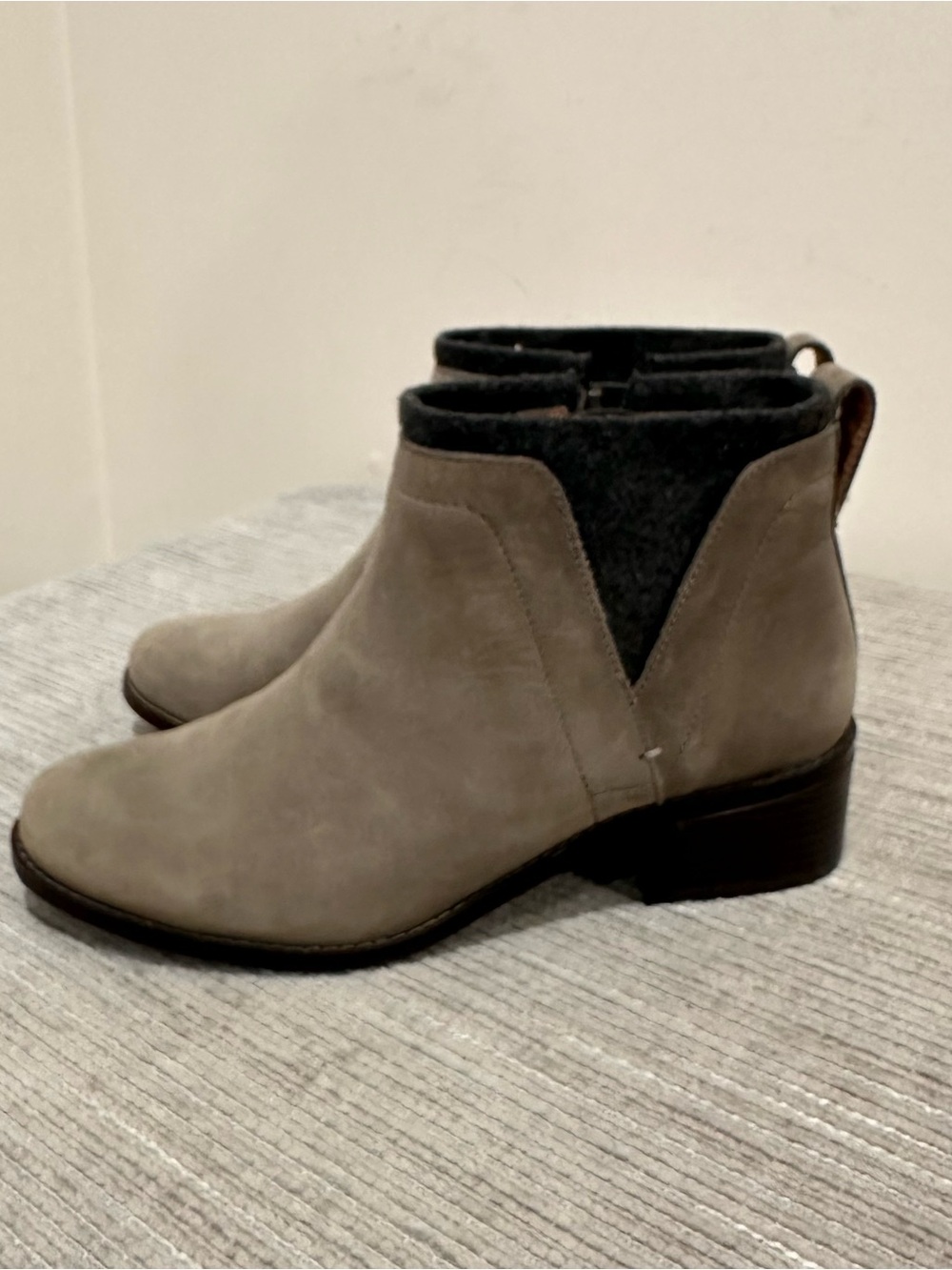 Vionic Joslyn Suede Ankle Boots Charcoal Gray Waterproof Orthotic Women's Size 7
